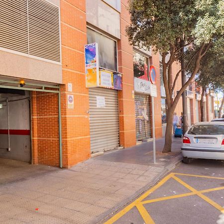 Cubo'S Apartamento Atocha With Optional Parking Малага Экстерьер фото