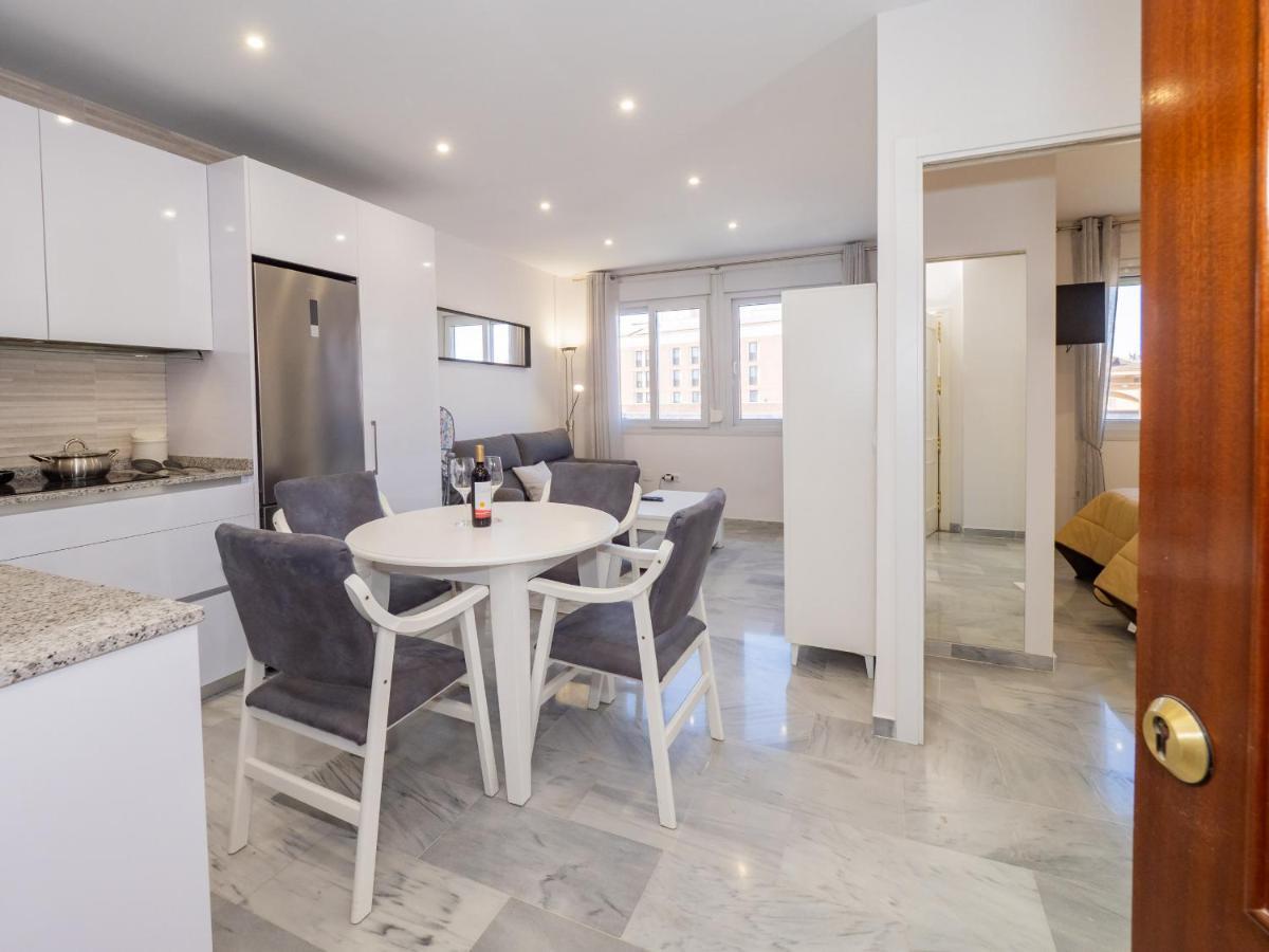Cubo'S Apartamento Atocha With Optional Parking Малага Экстерьер фото