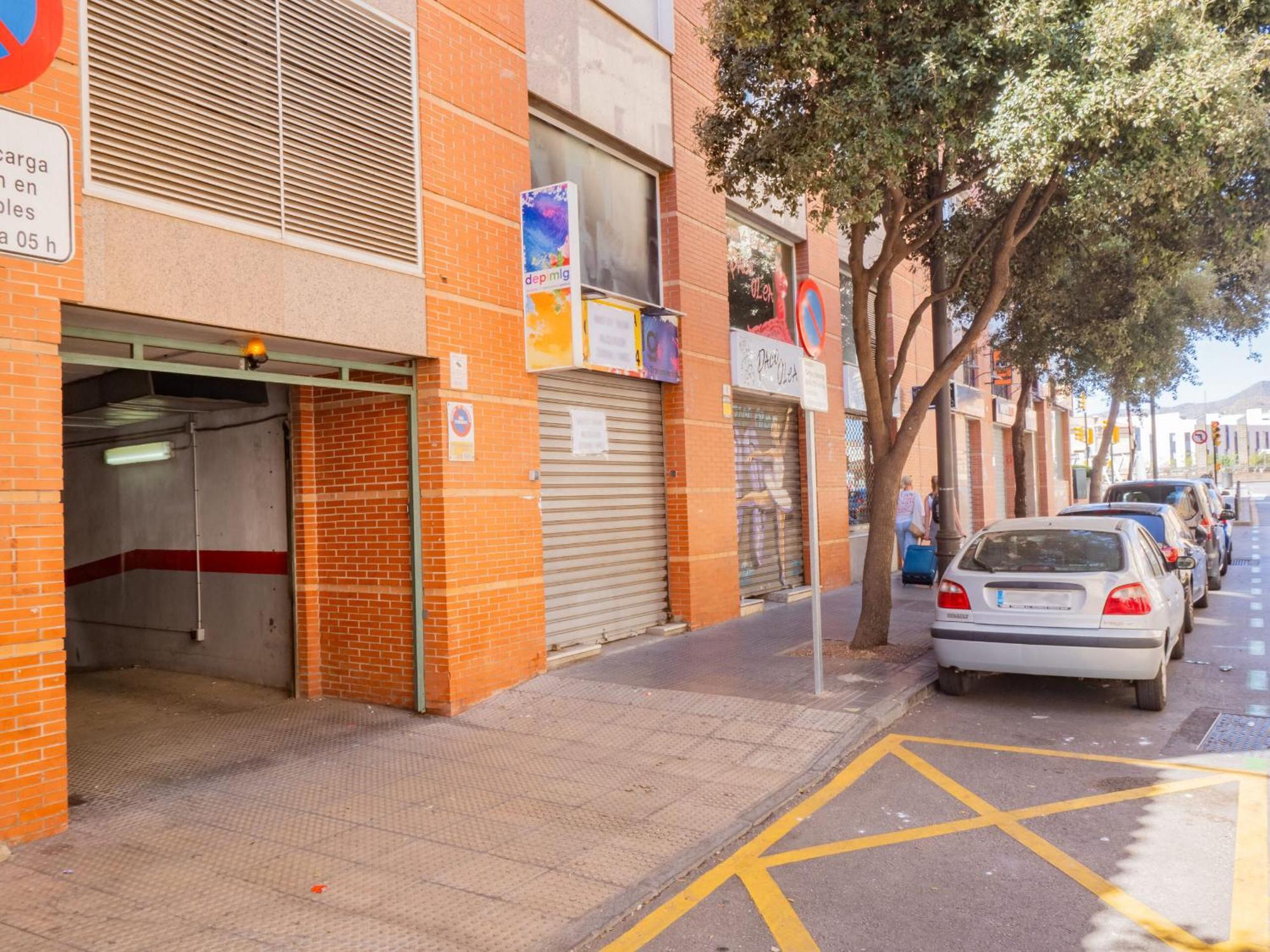 Cubo'S Apartamento Atocha With Optional Parking Малага Экстерьер фото